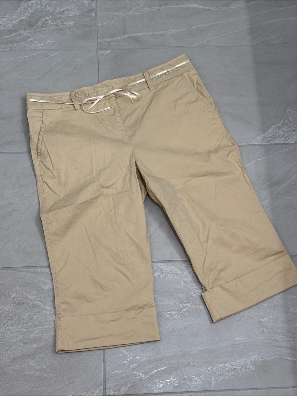 Tommy Hilfiger Beige Drawstring Bermuda Capri Shorts Coquette Preppy